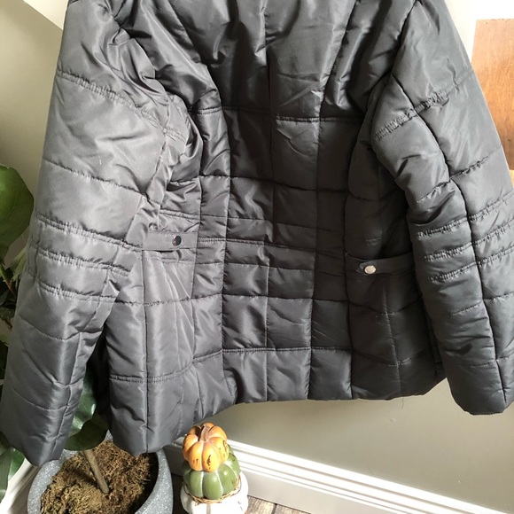 D.E.T.A.I.L.S winter coat - Picture 3 of 4